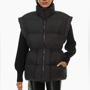 Aritzia Wilfred The Chalet Puffer Vest